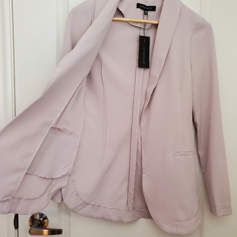 🆕️DYNAMITE Light Blazer - Picture 5 of 8